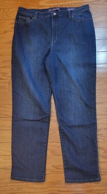 Gloria Vanderbilt 14 Amanda Classic Taper Dark Wash Stretch Denim JeansS